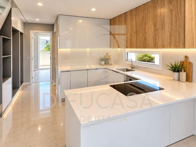 Casa venda em Fernão Ferro, Seixal