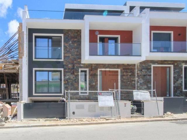 Casa venda em Bairro dos CTT, Odivelas