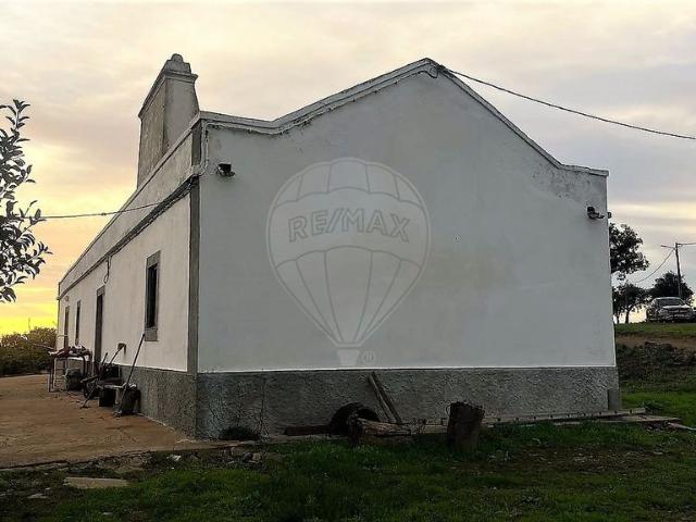 Solar venda em Santiago Do Cacém, Setúbal