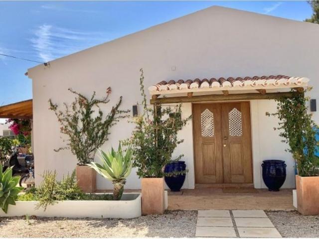 Casa venda em Estômbar, Faro