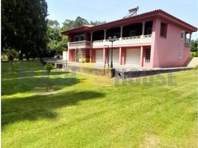 Casa venda em Maia, Gueifães