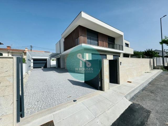 Casa venda em Palmeira, Braga