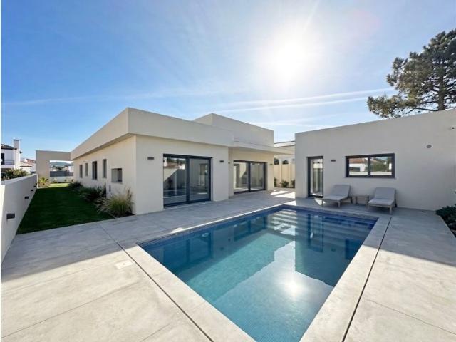 Casa venda em Azeitão (São Lourenço e São Simão), Setúbal