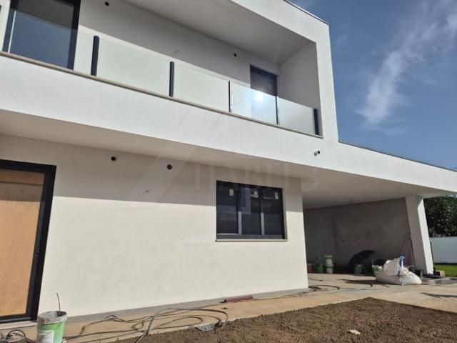 Casa venda em Correlhã, Ponte de Lima