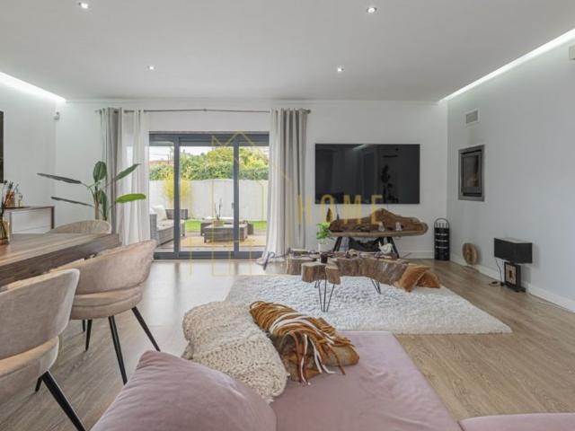 Casa venda em Cidade Sol, Santo António Da Charneca