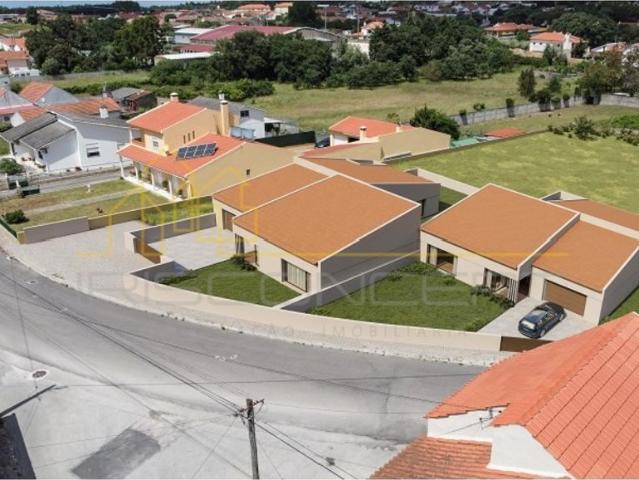Casa venda em Arnal, Leiria