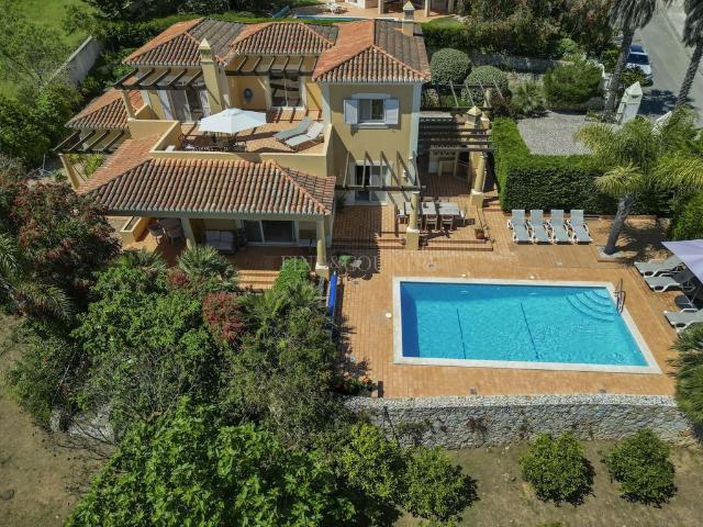 Casa venda em Estômbar, Faro