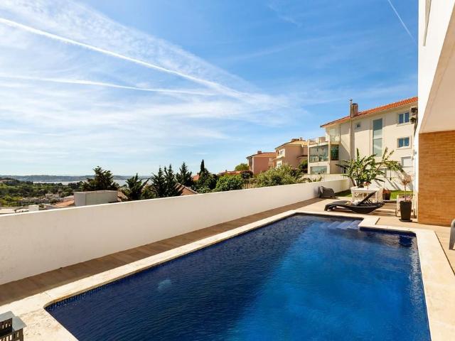 Casa venda em Alto do Lagoal, Oeiras