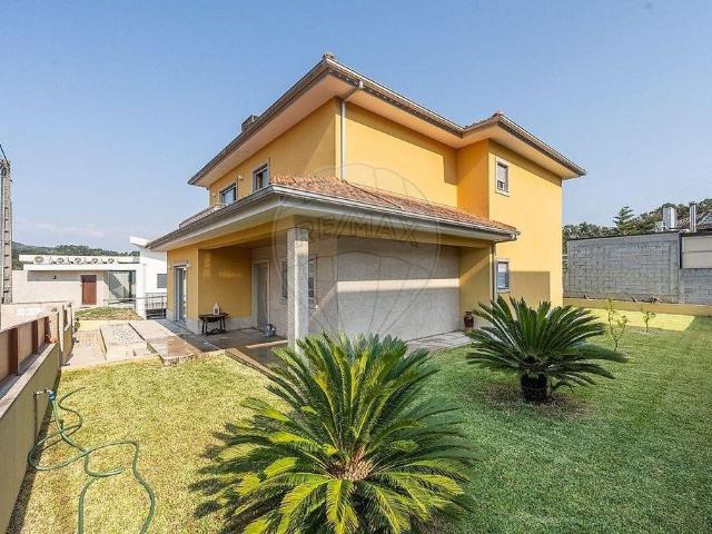 Casa venda em Póvoa De Lanhoso, Braga