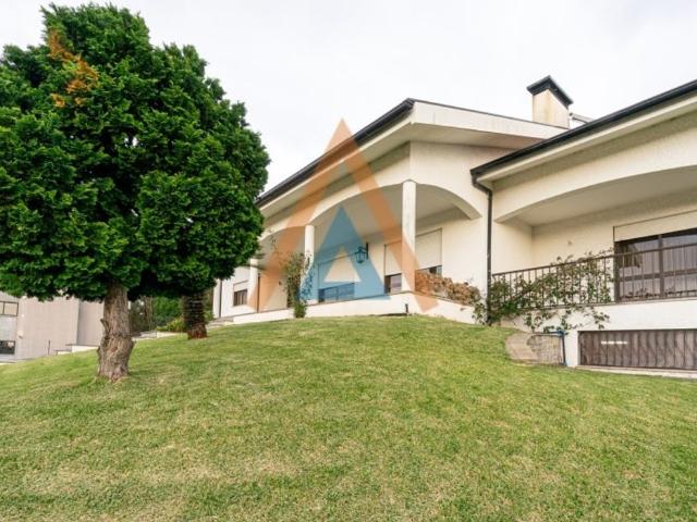 Casa venda em Escapães, Santa Maria da Feira