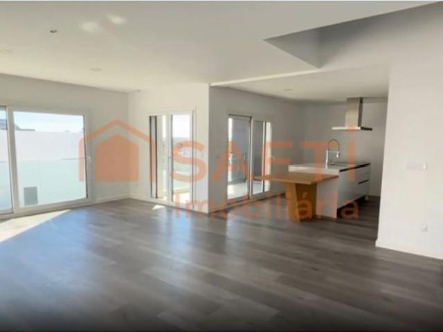 Casa venda em Seixal, Corroios
