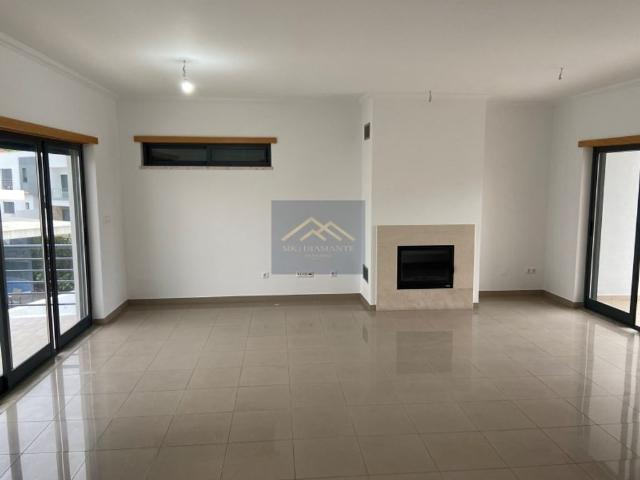 Casa venda em Quinta das Amoreiras, Almada