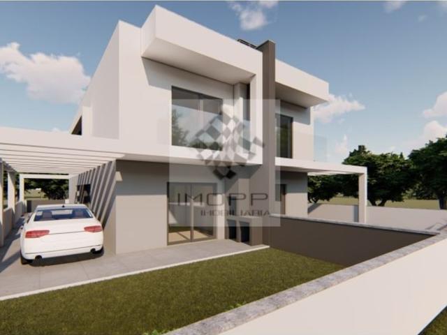 Casa venda em Fernão Ferro, Seixal