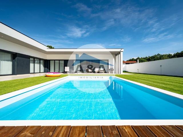 Casa venda em Parceiros e Azoia, Leiria