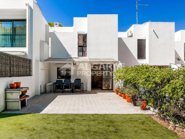 Casa venda em Quarteira, Loulé