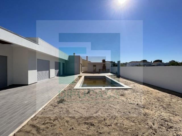 Casa venda em Azeitão (São Lourenço e São Simão), Setúbal