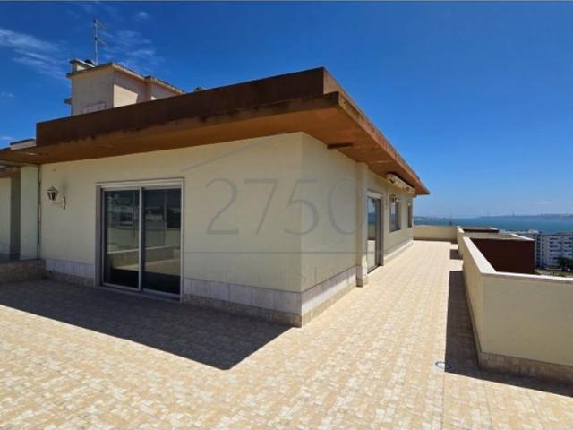 Loft venda em Núcleo Urbano Histórico de Oeiras, Oeiras