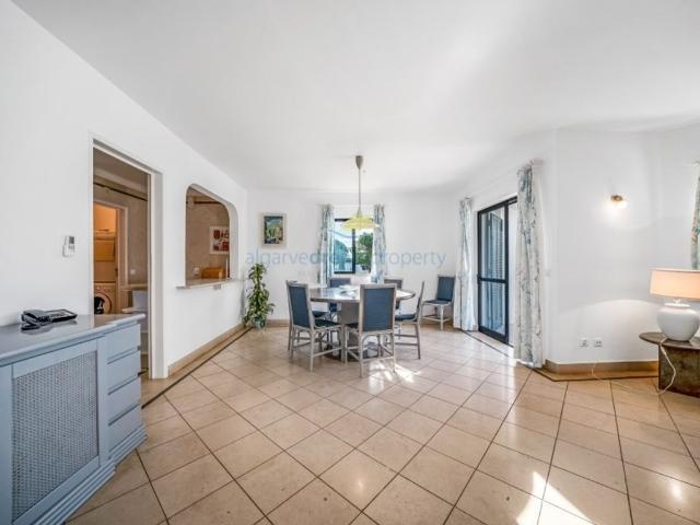 Duplex venda em Branqueira, Albufeira