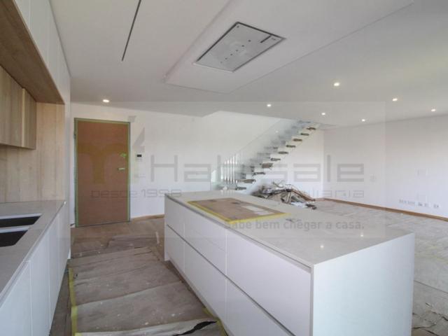 Duplex venda em Almada, Setúbal