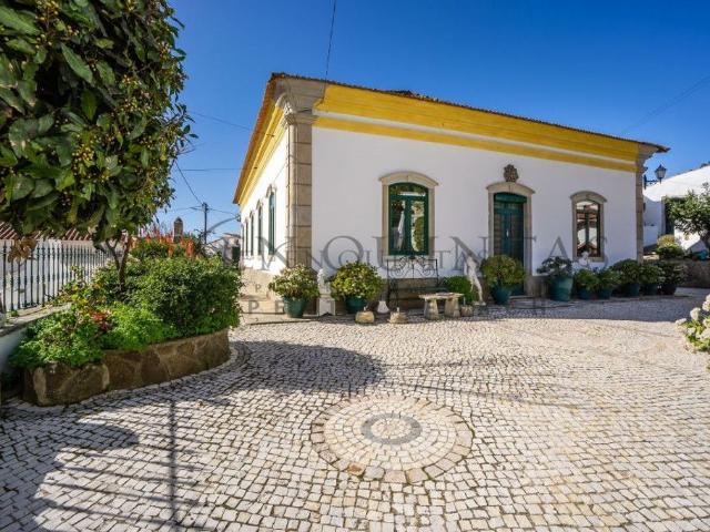 Solar venda em Barranco do Velho, Loulé