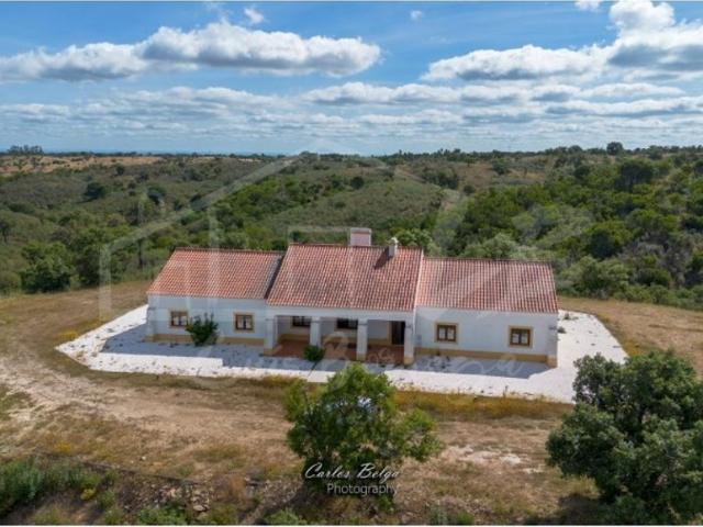Solar venda em Mosqueirões, Grândola