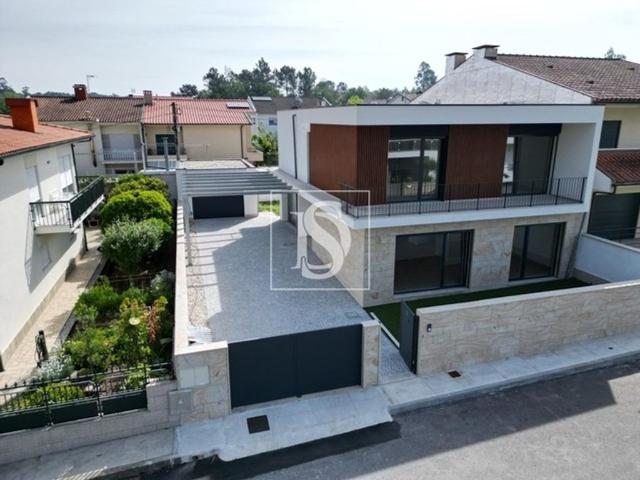 Casa venda em Palmeira, Braga