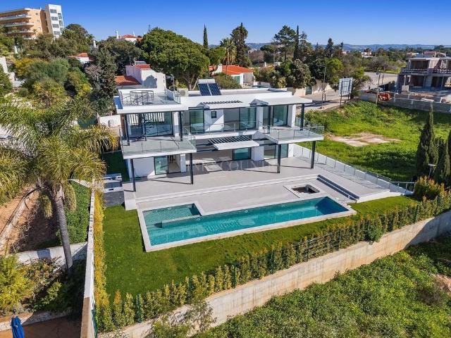 Casa venda em Albufeira e Olhos de Água, Albufeira