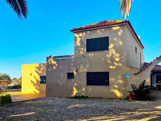 Casa venda em Cortelhas, Albufeira