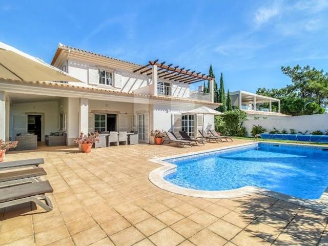 Casa venda em Lago, Amares