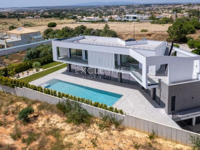 Casa venda em Albufeira e Olhos de Água, Albufeira