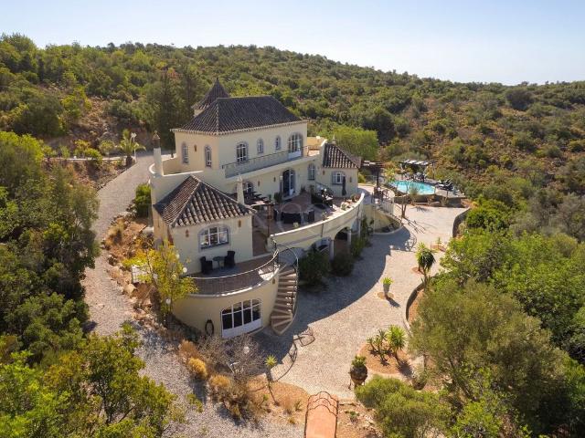 Casa venda em Santa Catarina da Fonte do Bispo, Tavira