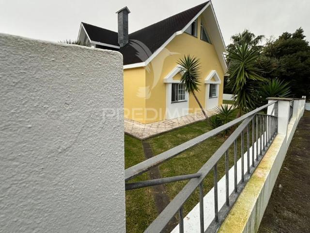 Casa venda em Açores, Velas
