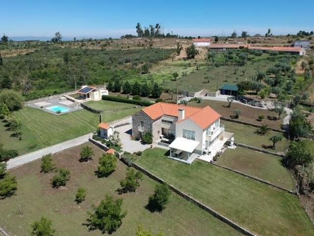 Solar venda em Meruge, Coimbra