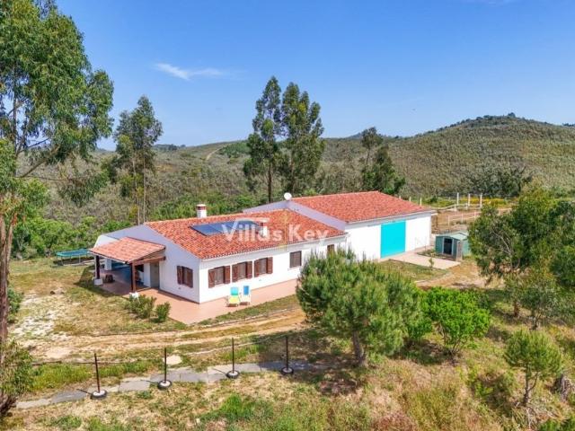 Solar venda em Santa Clara-a-Velha, Odemira