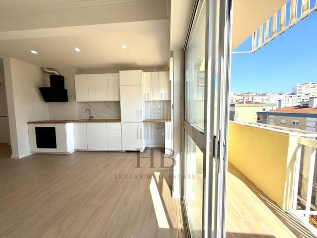 Apartamento venda em Mina de Água, Amadora