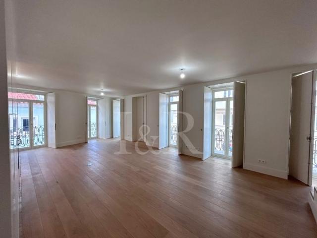 Apartamento venda em Santo António, Lisboa
