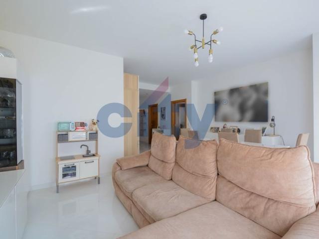 Apartamento venda em Santiago Dos Velhos, Lisboa