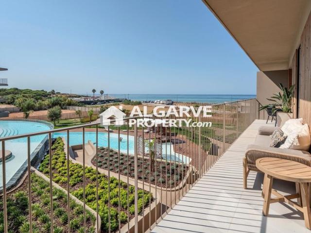 Apartamento venda em Quarteira
