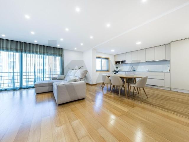 Apartamento venda em Urbanização Alto da Mira, Amadora