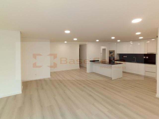 Apartamento venda em Vialonga, Lisboa