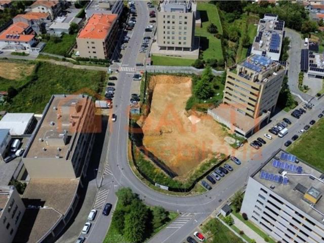 Apartamento venda em Oliveira do Douro, Vila Nova De Gaia