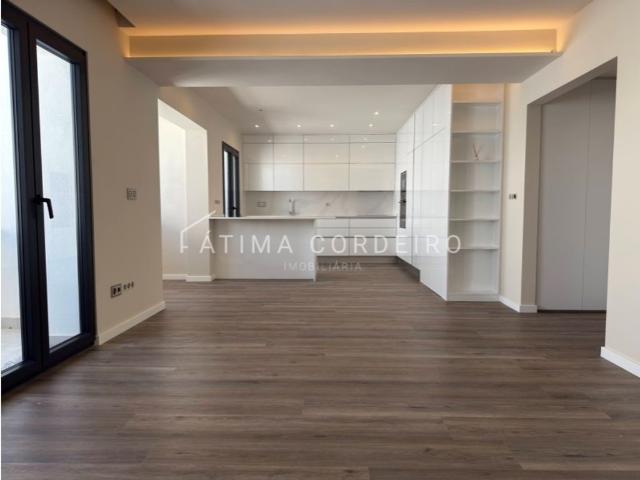 Apartamento venda em Torcatas, Almada