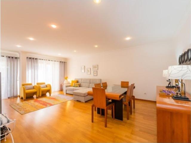 Apartamento venda em Idanha, Sintra