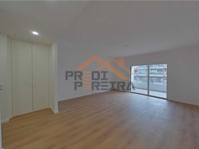 Apartamento venda em Colinas do Cruzeiro, Odivelas