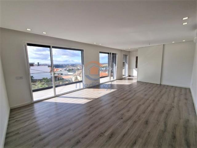 Apartamento venda em Torres da Bela Vista, Santiago Dos Velhos