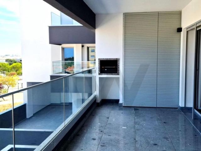Apartamento venda em Catujal, Santiago Dos Velhos