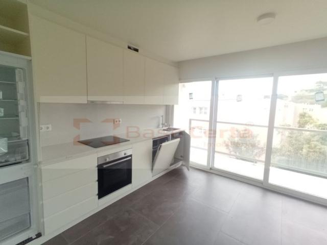Apartamento venda em Santa Clara, Lisboa