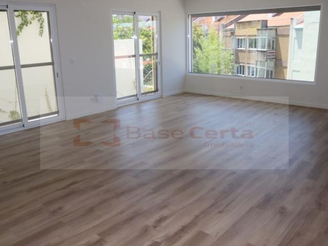 Apartamento venda em Santa Clara, Lisboa