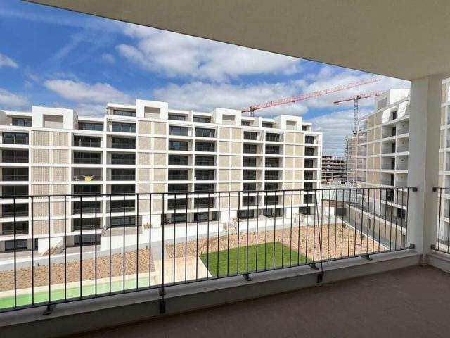 Apartamento venda em Santiago Dos Velhos, Lisboa