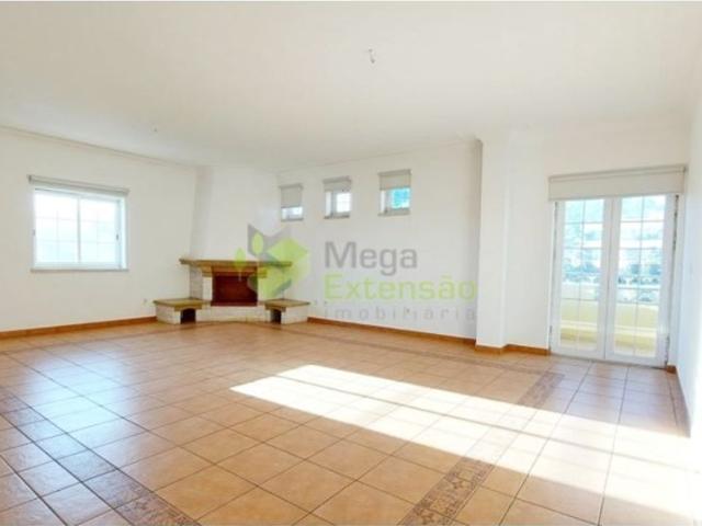 Apartamento venda em Estefânea, Sintra